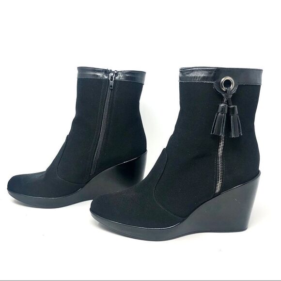 STUART Weitzman Gore-Tex Wedge Tassel Ankle Boots - Picture 5 of 10